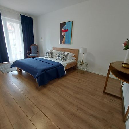 Apartments And Rooms Villa Dona Makarska Exteriör bild