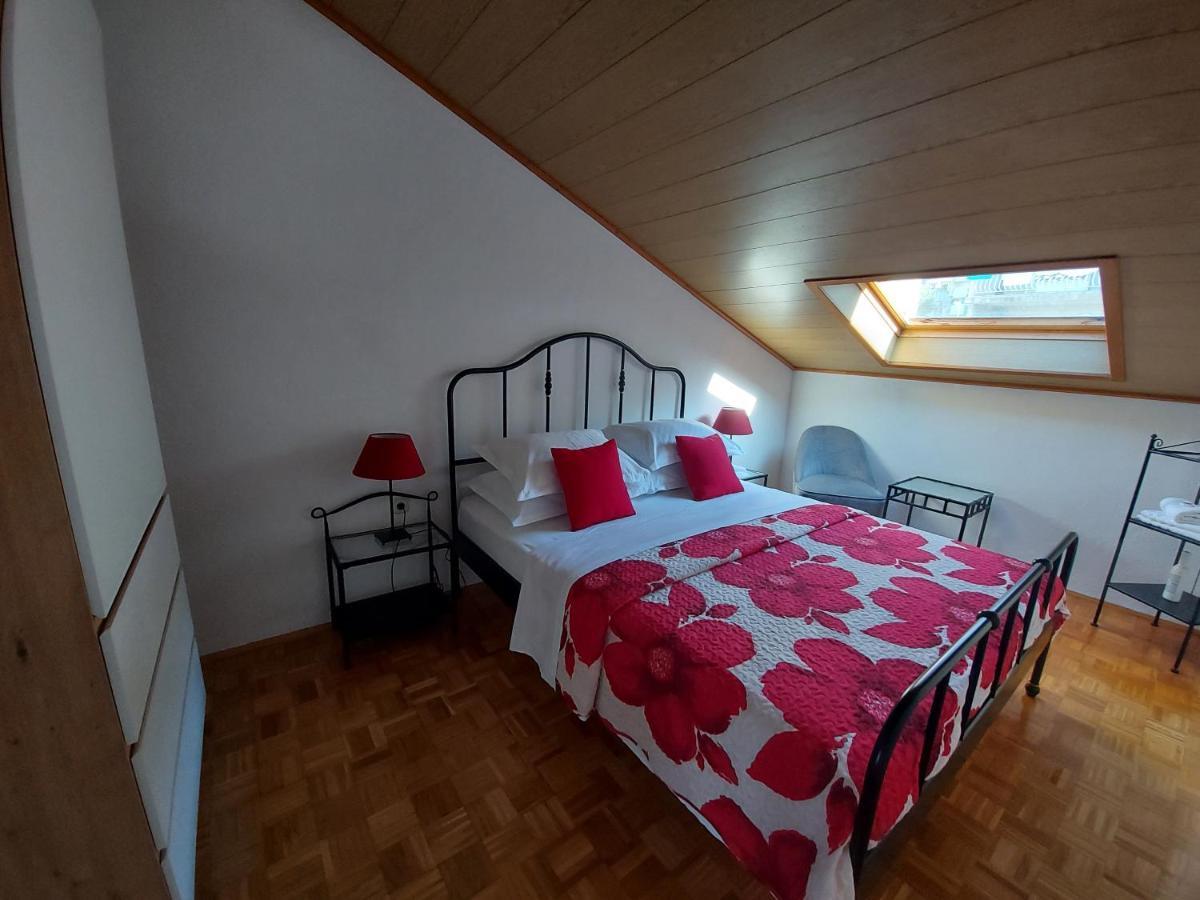 Apartments And Rooms Villa Dona Makarska Exteriör bild