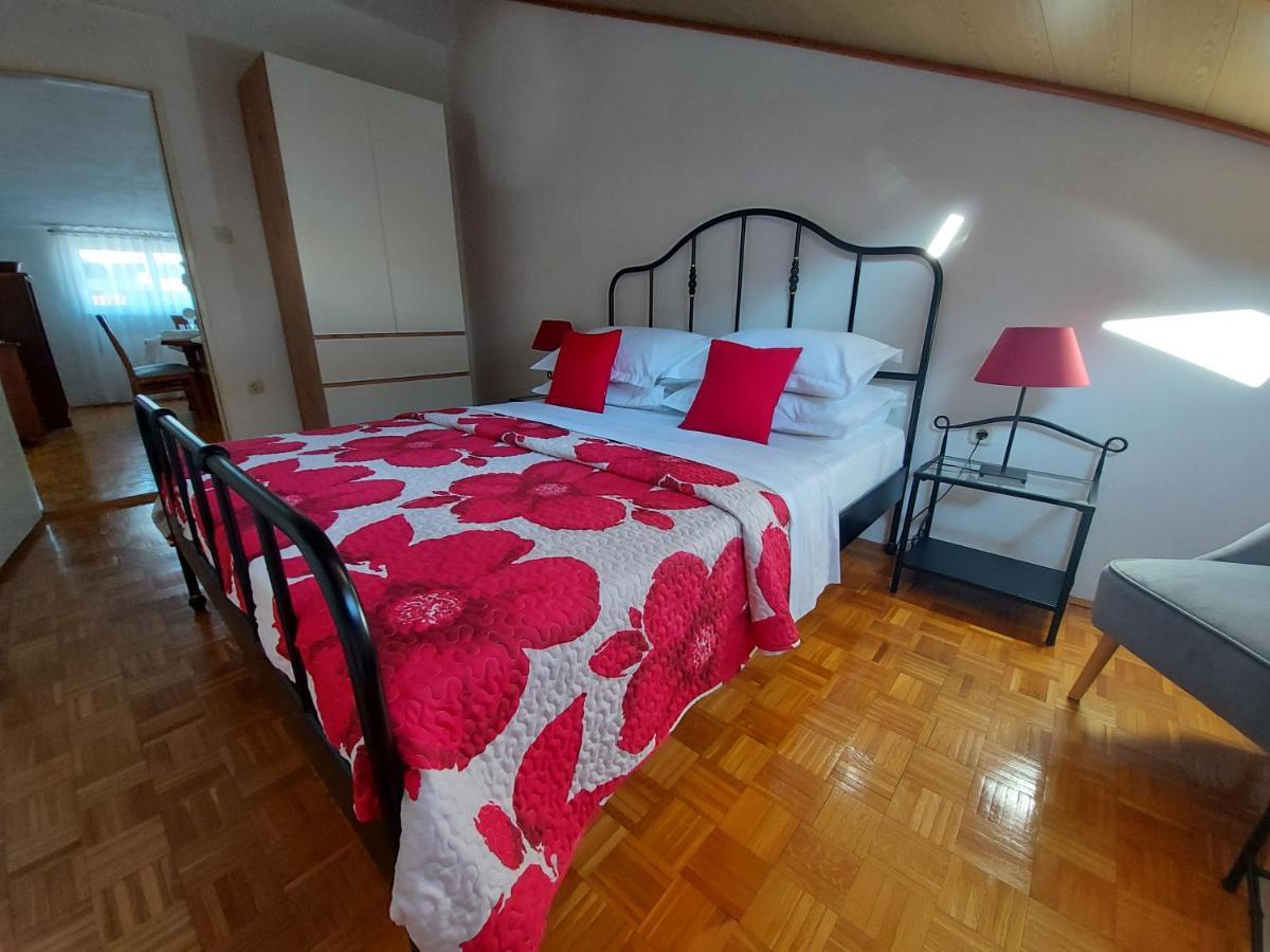 Apartments And Rooms Villa Dona Makarska Exteriör bild