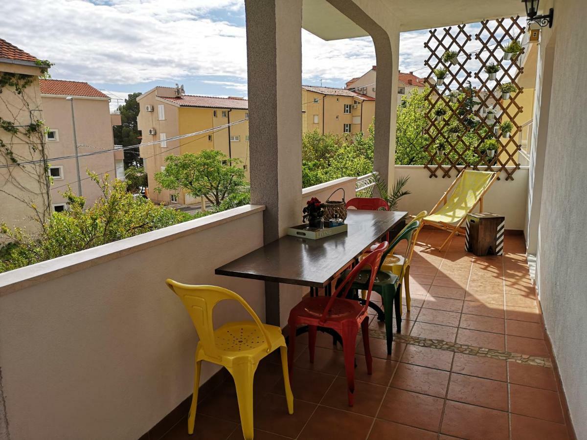 Apartments And Rooms Villa Dona Makarska Exteriör bild