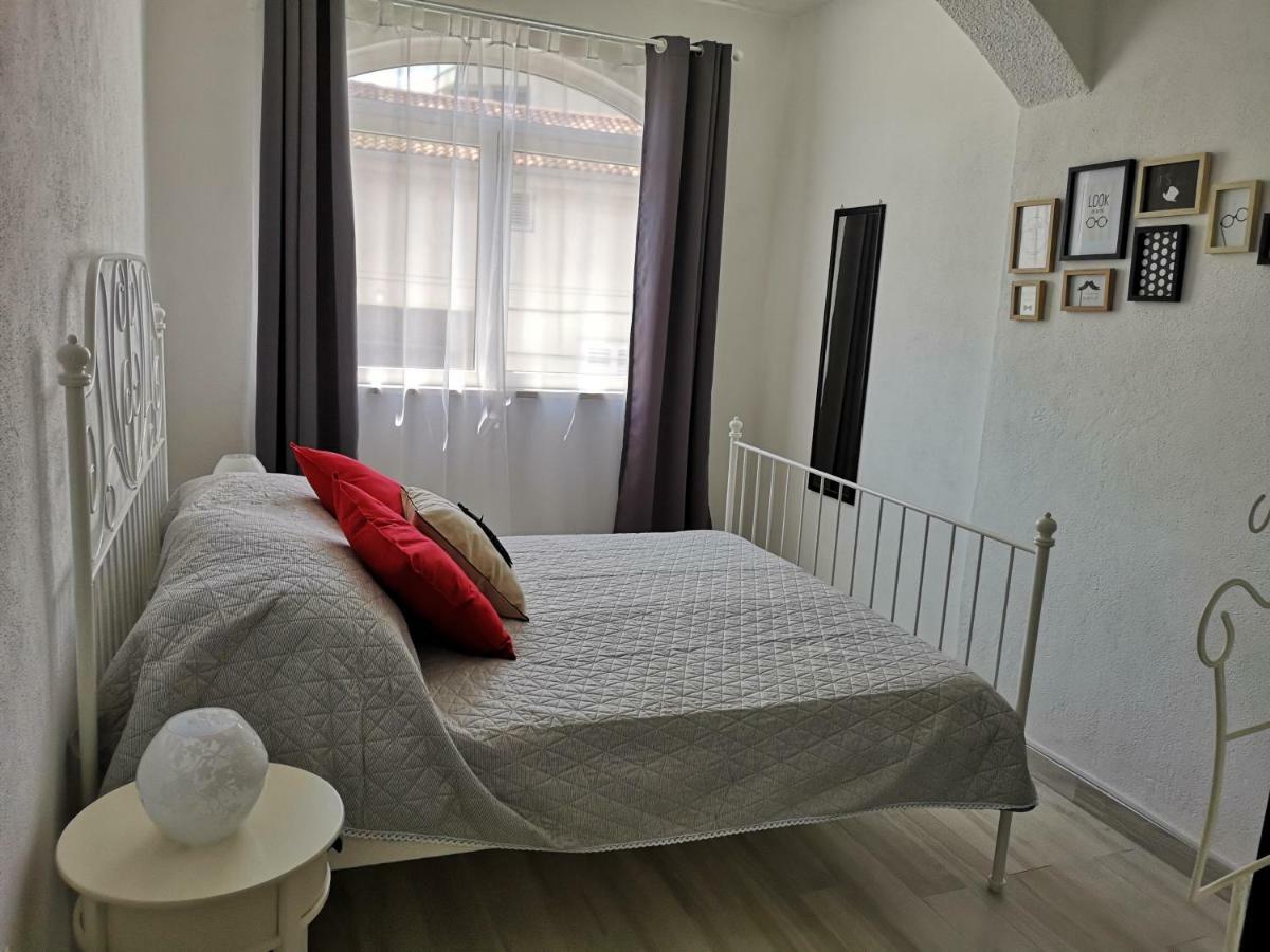 Apartments And Rooms Villa Dona Makarska Exteriör bild